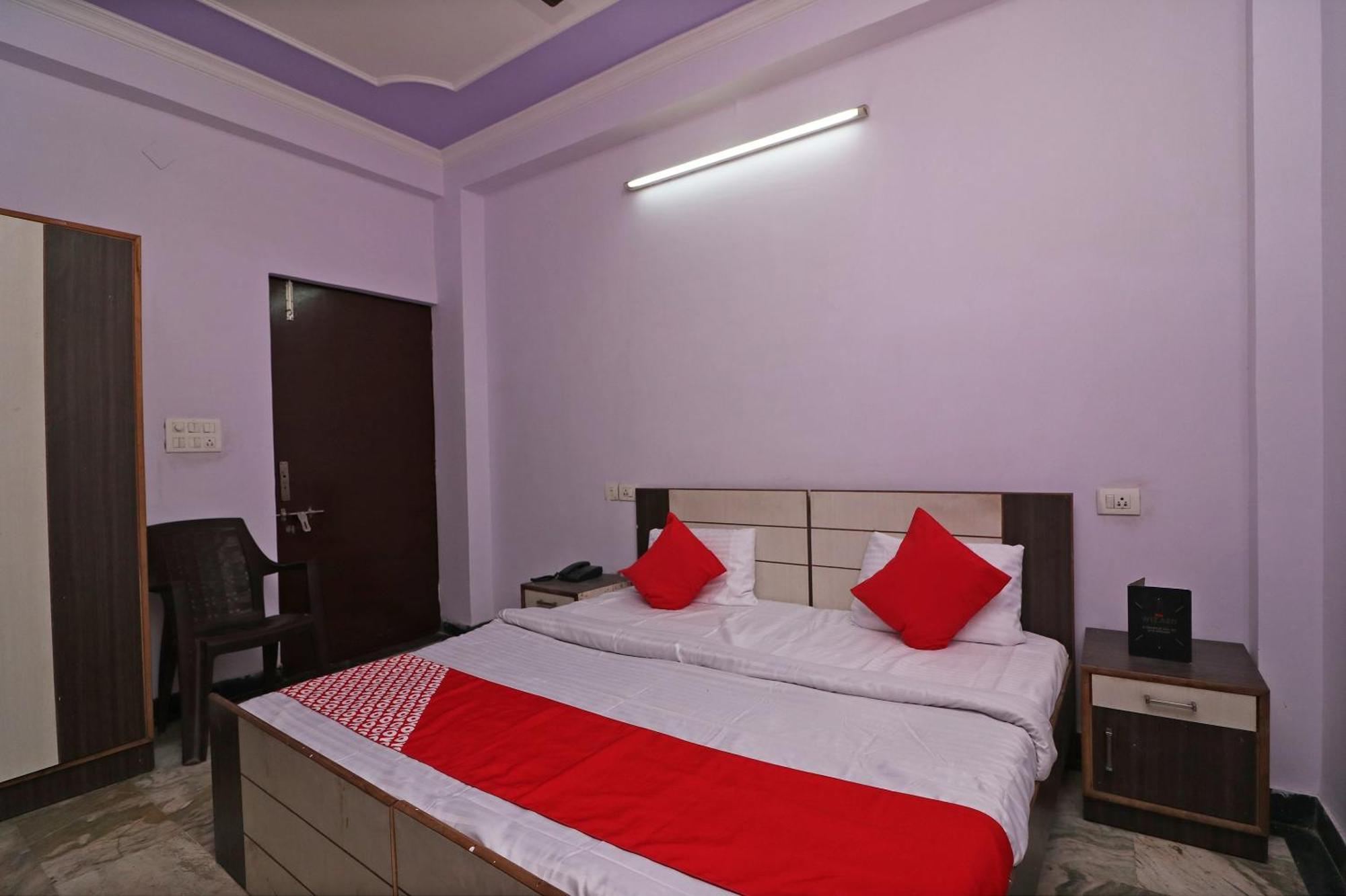 Oyo Hotel Ekta Residency Агра Екстериор снимка
